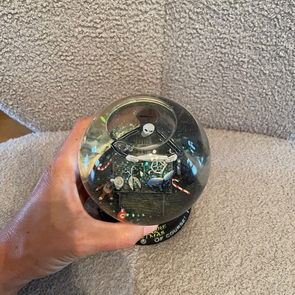 Nightmare Before Christmas Snow Globe - Picture 3 of 6